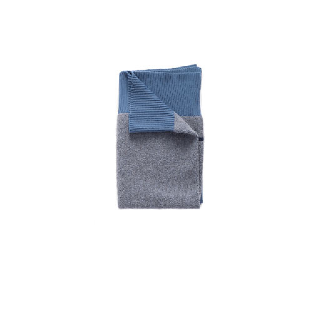 Blankets & Throws